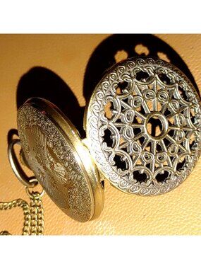 Pocket Watch Vintage Quartz Metal Case Chain Craft Crack Crystal Parts 2 Inch